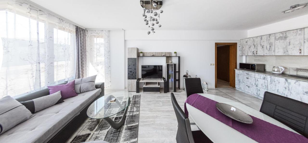 Next To Gondola. Cosy & Elegant 2 Bedroom Apartment In Neon Complex Банско Экстерьер фото